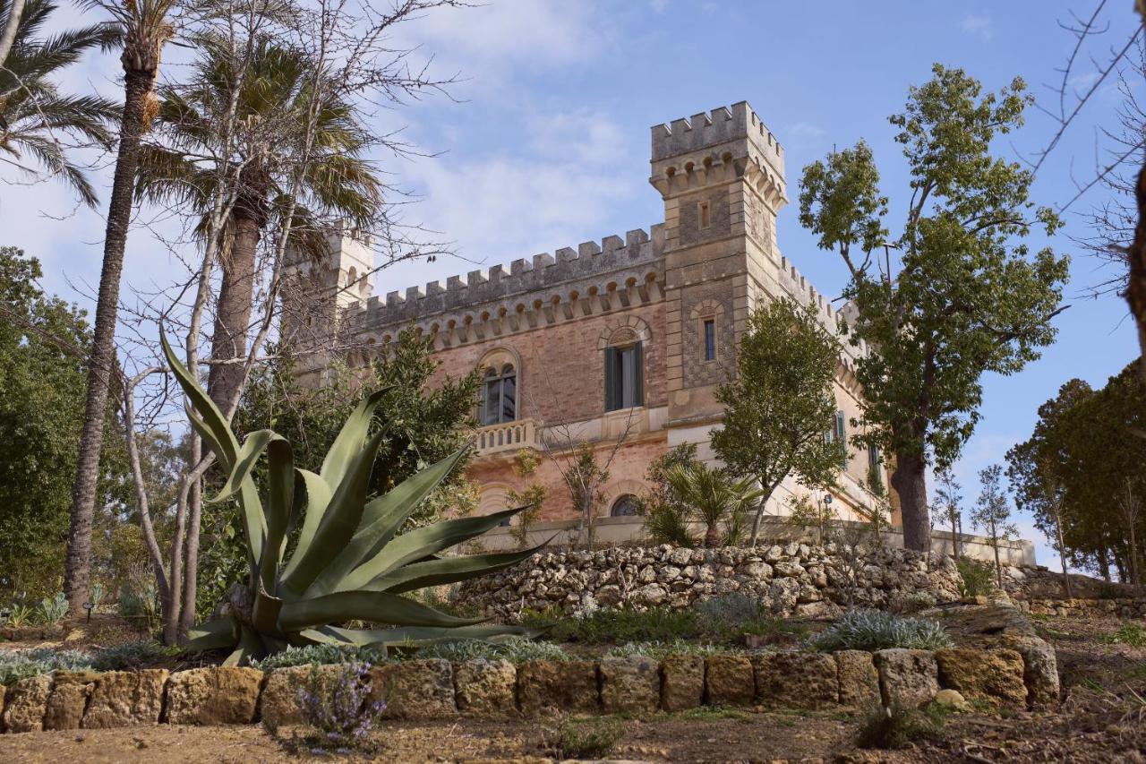 Castle Elvira - The Castle & The Cottage Trepuzzi 외부 사진